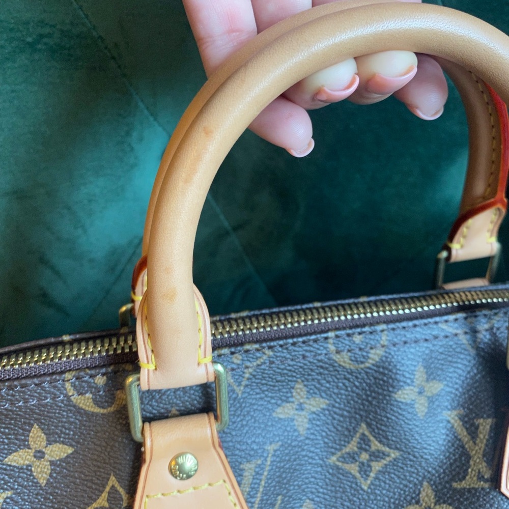 Authentic Louis Vuitton speedy 35 bandouliere monogram with strap LIKE NEW - Picture 11 of 13